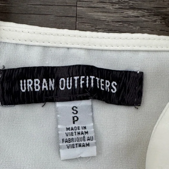 URBAN OUTFITTERS Satin like ivory Tie-Shoulder bows Mini Dress size small - Picture 7 of 11